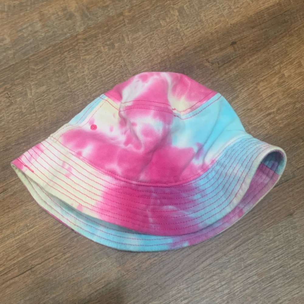 Tie dye bucket hat